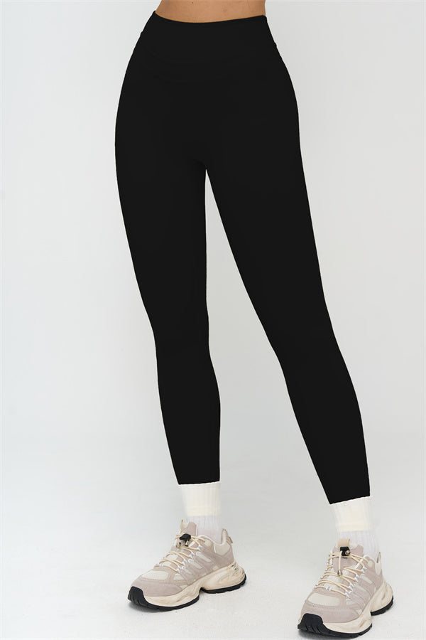 The Stride Crop Top Leggings 2-Piece Set