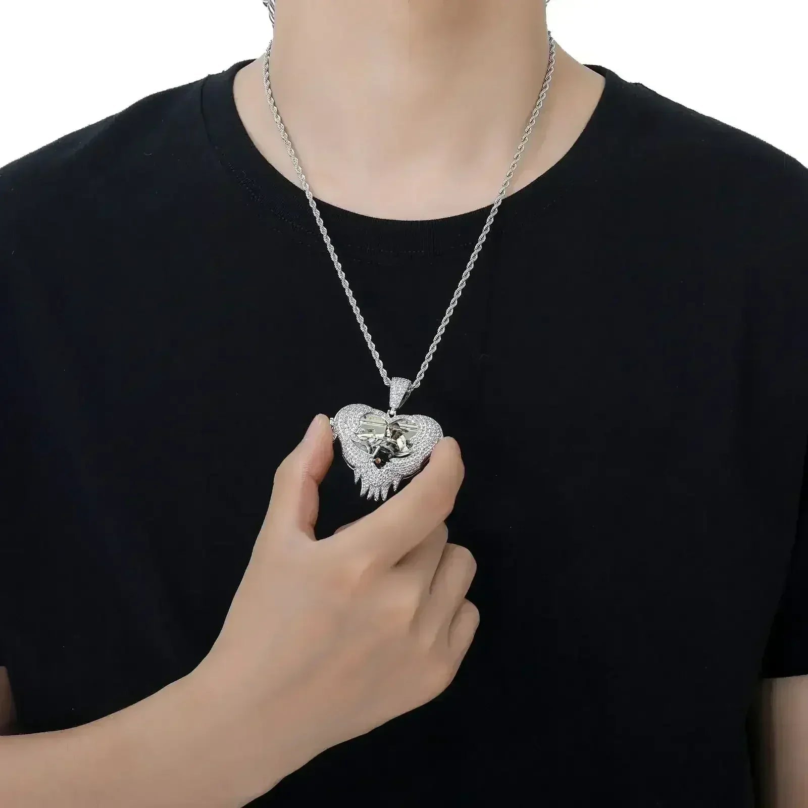 LoveShell™ – Custom Clamshell Heart Photo Pendant | Iced Out Zircon
