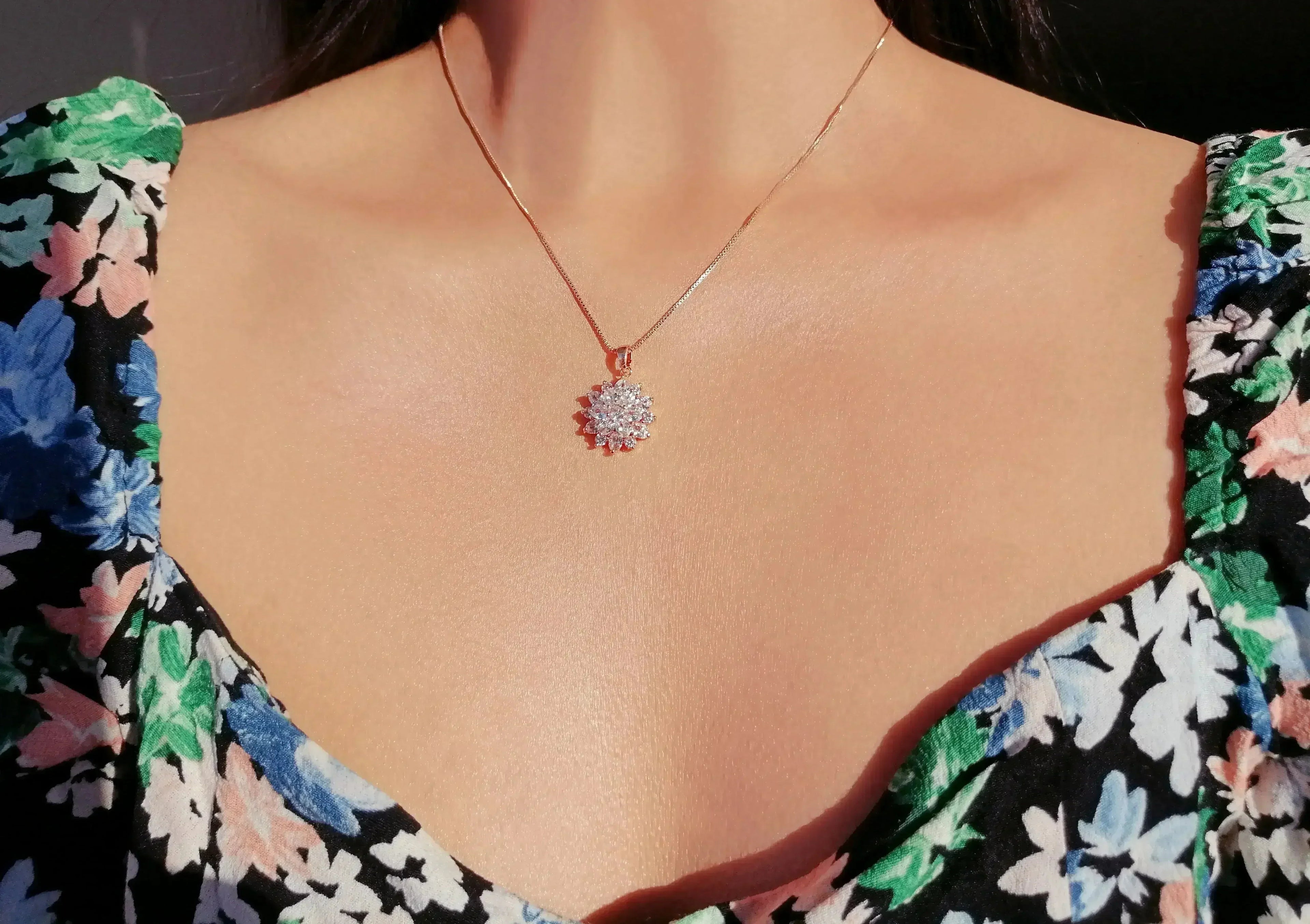 Diamond Sunflower Pendant Necklace 18 Karats Gold Plated