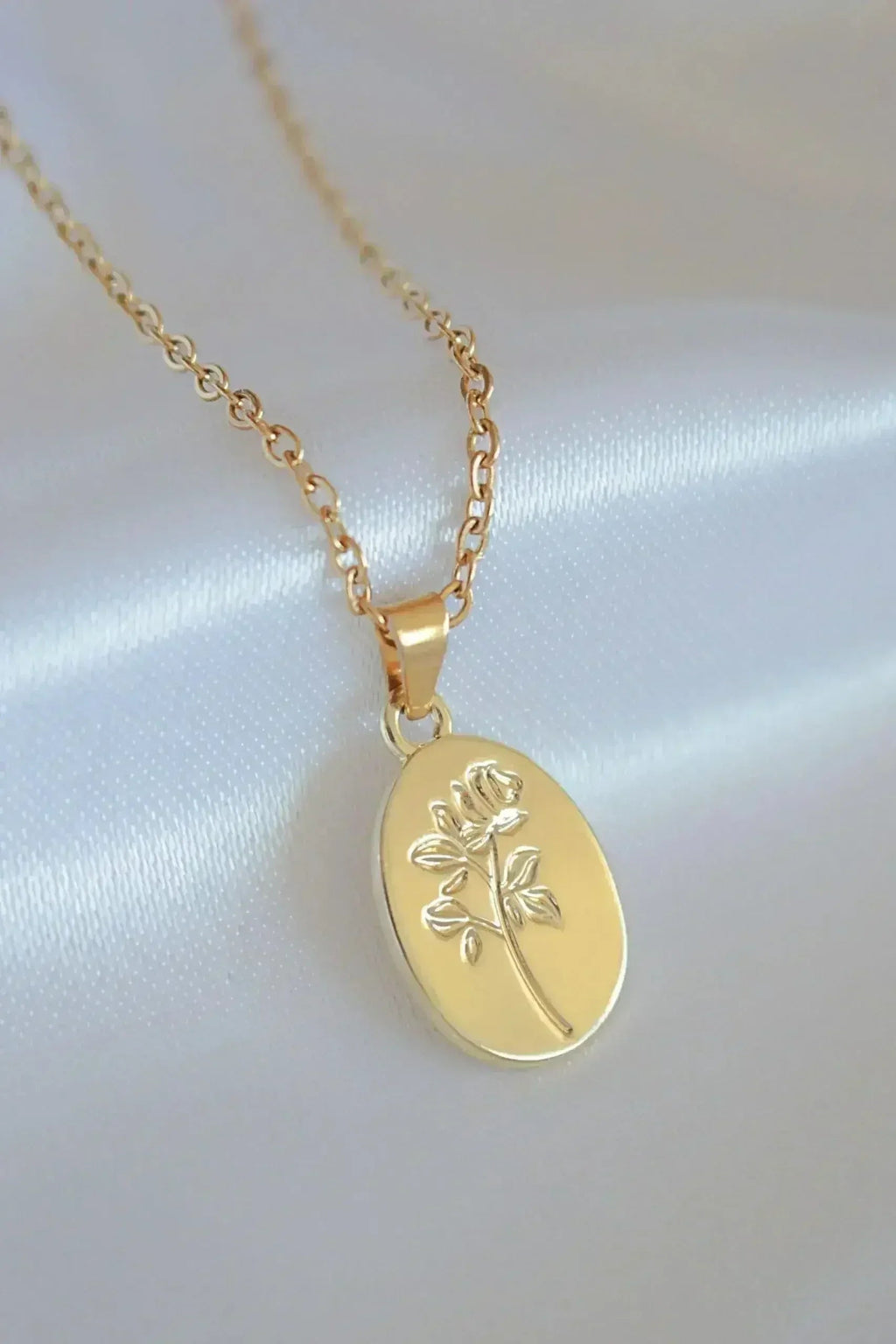 “Bouquet de Roses” 24K Classy Floral Necklace