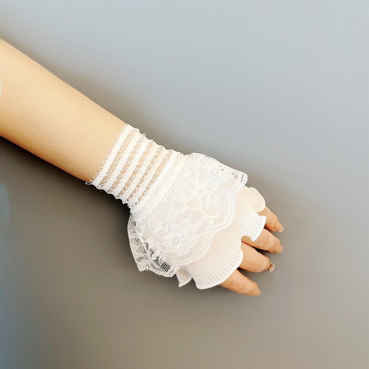 Double Layer Lace Ruffle Cuff Sleeves (MAC421)