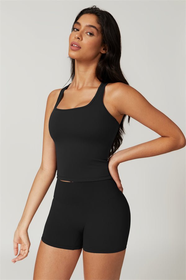 The Dynamic Crop Top Shorts 2-Piece Set