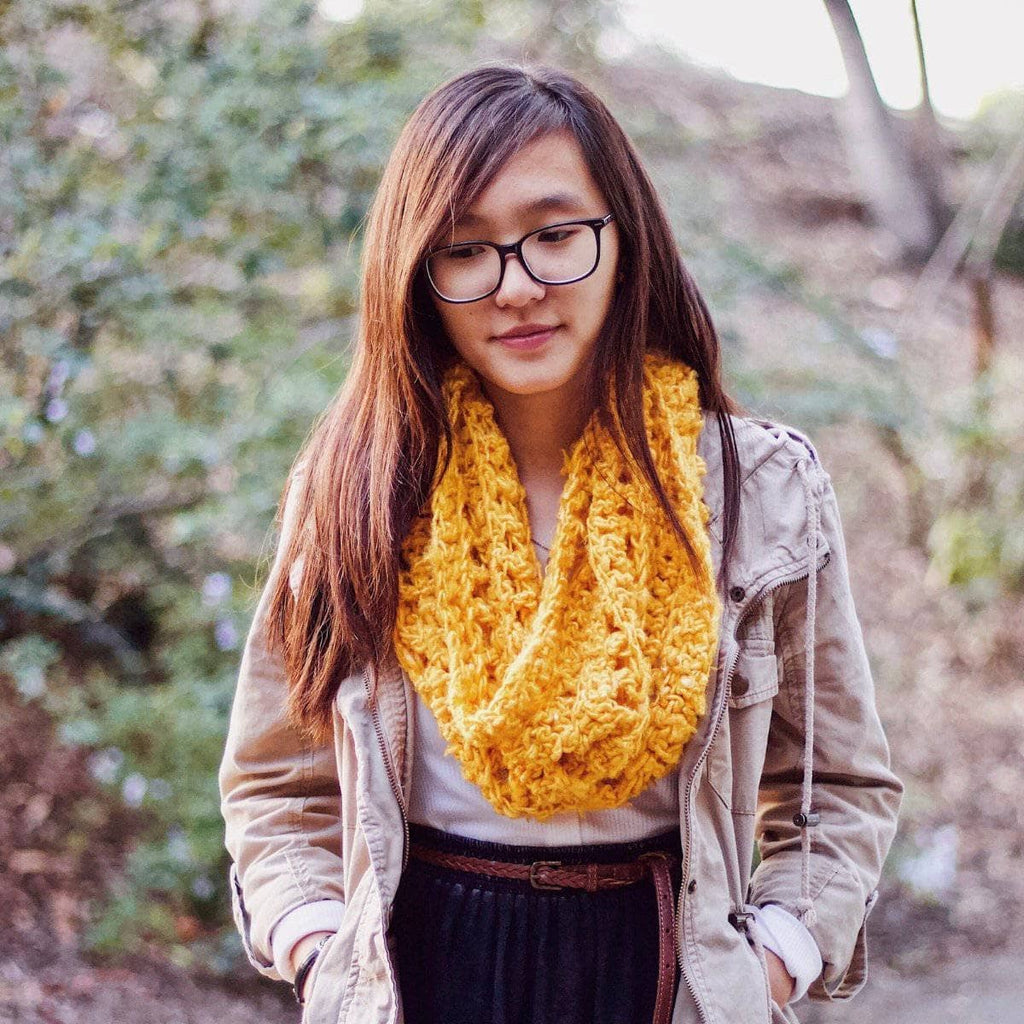 Elderidge Ribbed Banana Cowl Crochet Kit