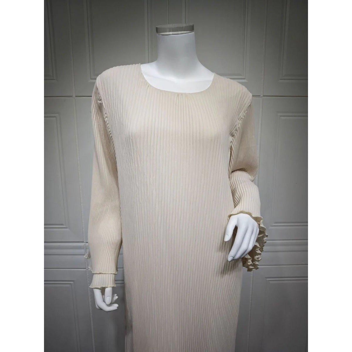 Elegant Muslim Women's Pleated Chiffon Pullover Robe Dress Modest Solid Color Abaya with Flared Sleeves (MA176)