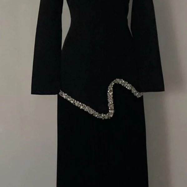 Elegant Pleated Abaya Dress with Diamond Embellished Collar & Waist | Modest Muslim Maxi Dress with Back Strap Detail(MA294)