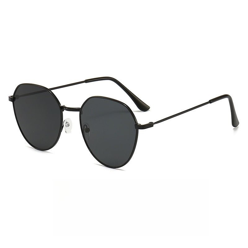 Elegant Retro Sunglasses for Women Classic with Gradient Lenses (MAC264)