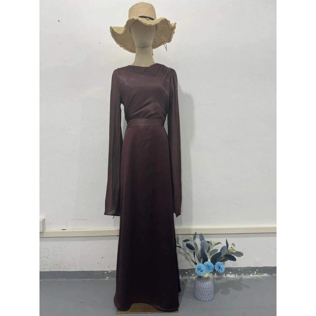 Elegant Summer Satin Slim Dress with Glass Yarn Pendulum Sleeves (MA161)