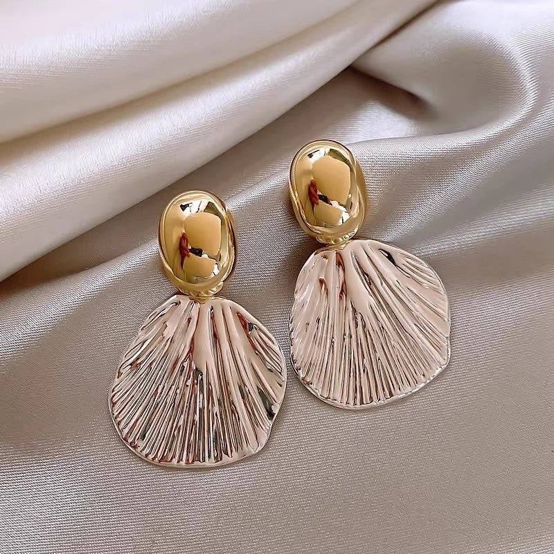 Everyday Chic Artisan Texture Drop Earrings (MAC323)