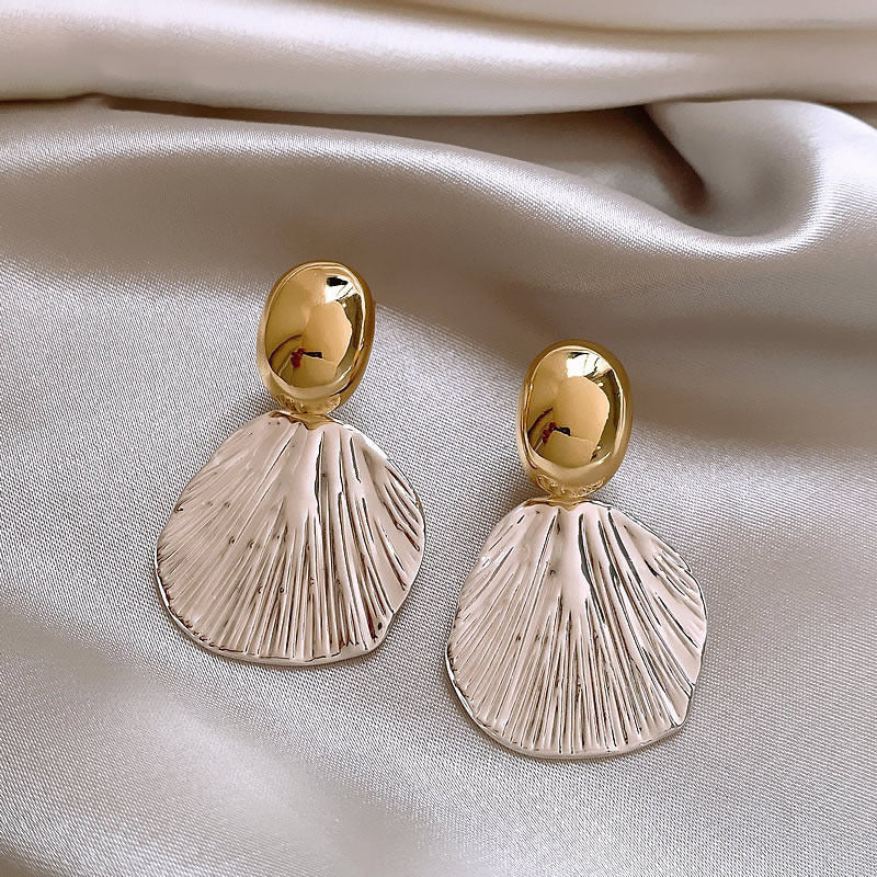 Everyday Chic Artisan Texture Drop Earrings (MAC323)