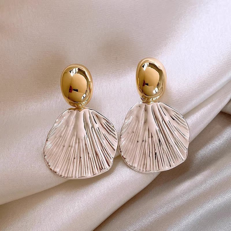 Everyday Chic Artisan Texture Drop Earrings (MAC323)