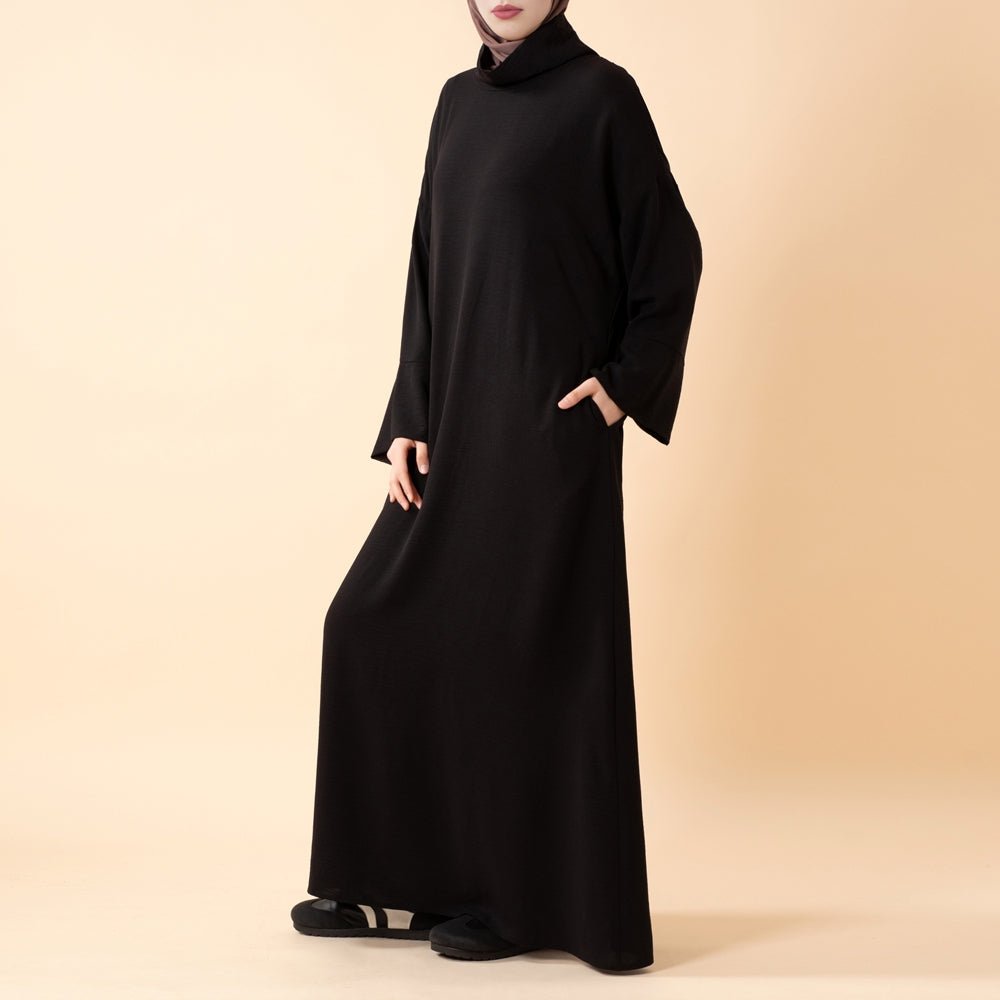 Everyday Crepe Turtleneck Abaya – Relaxed Fit for All Seasons (MA384)