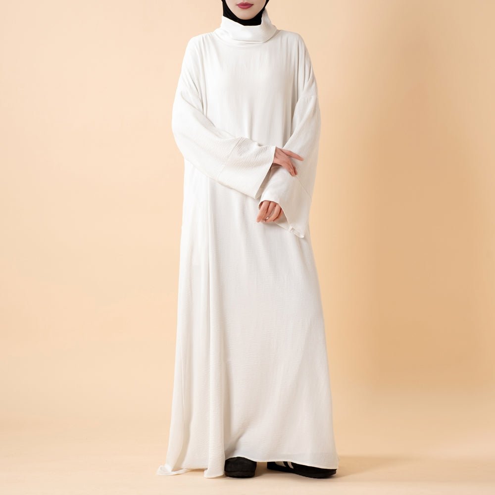 Everyday Crepe Turtleneck Abaya – Relaxed Fit for All Seasons (MA384)
