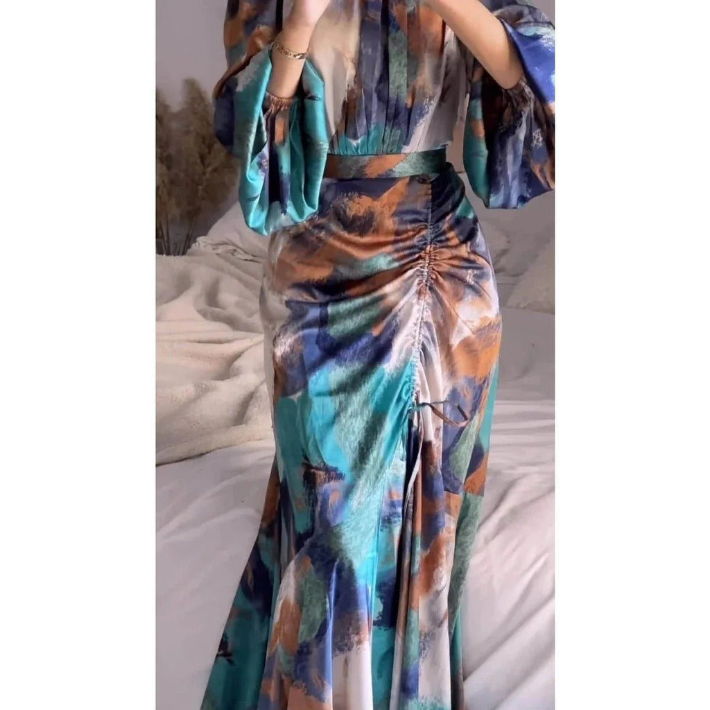 Exotic Print Pleated Bell Sleeve Abaya (MA166)
