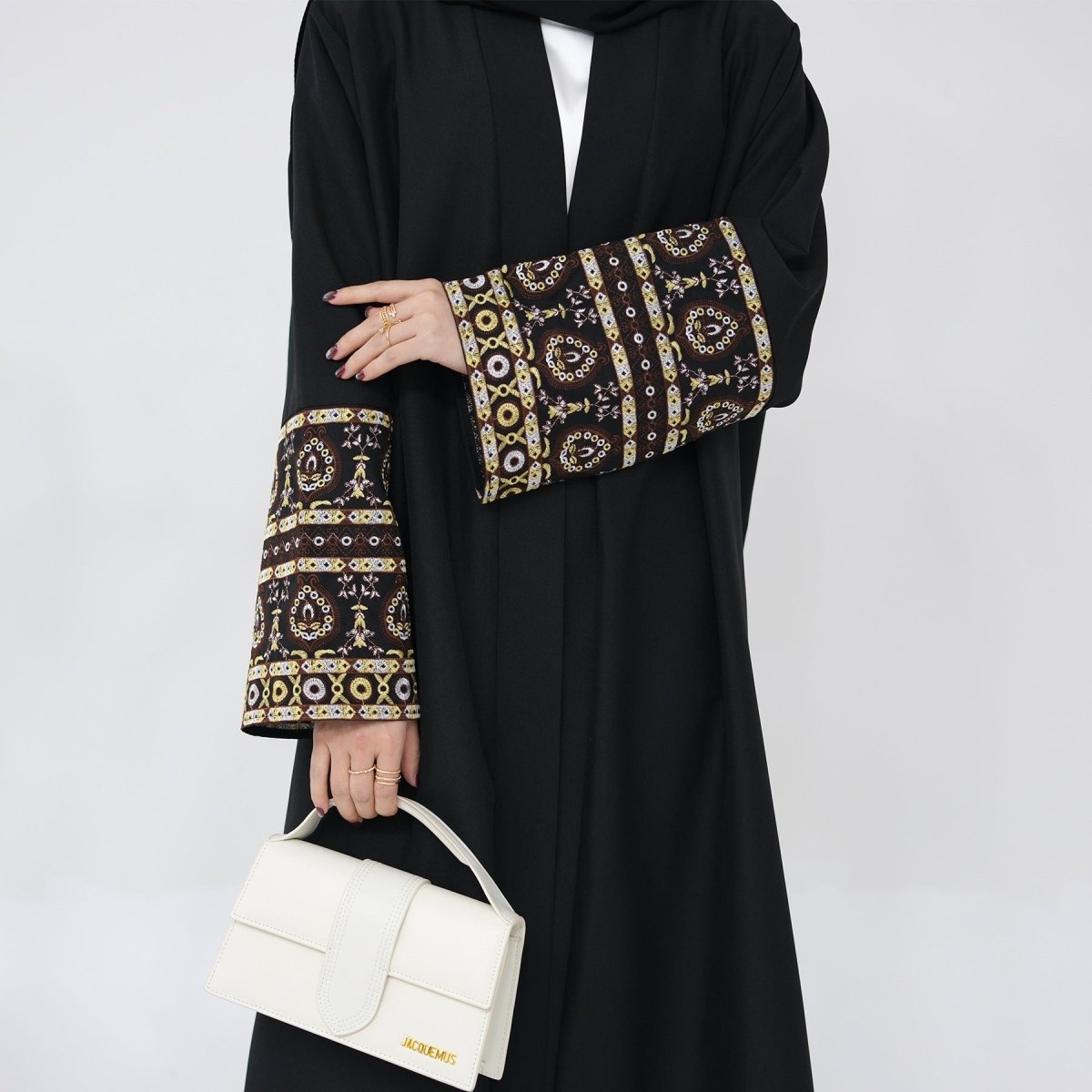 Exquisite Embroidery Set Open Abaya (MOA039)