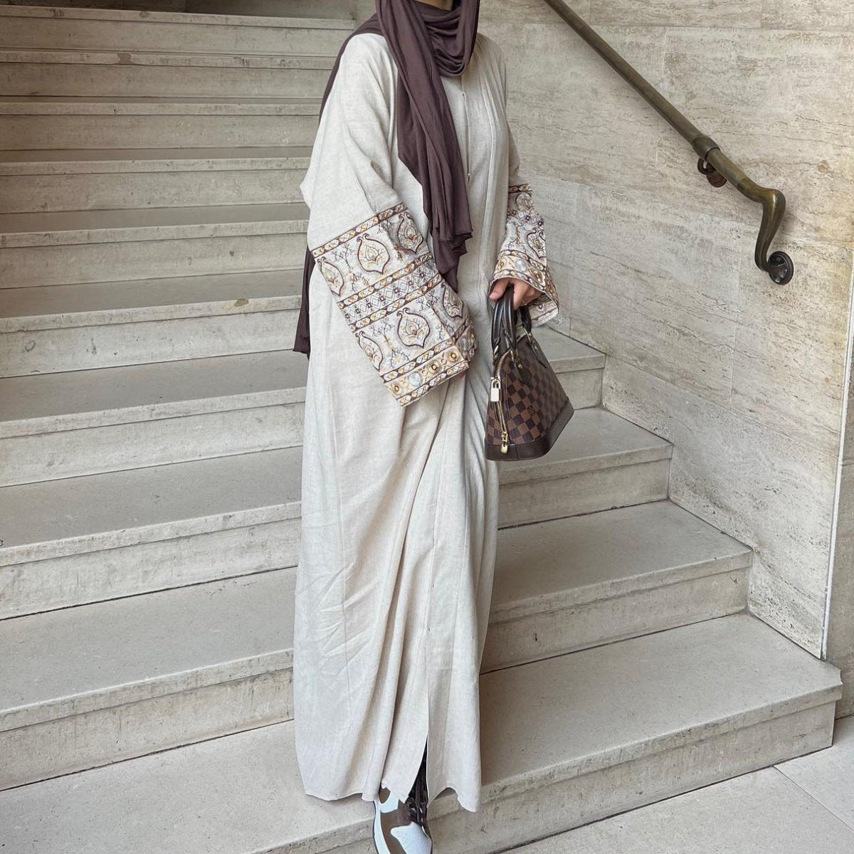 Exquisite Embroidery Set Open Abaya (MOA039)