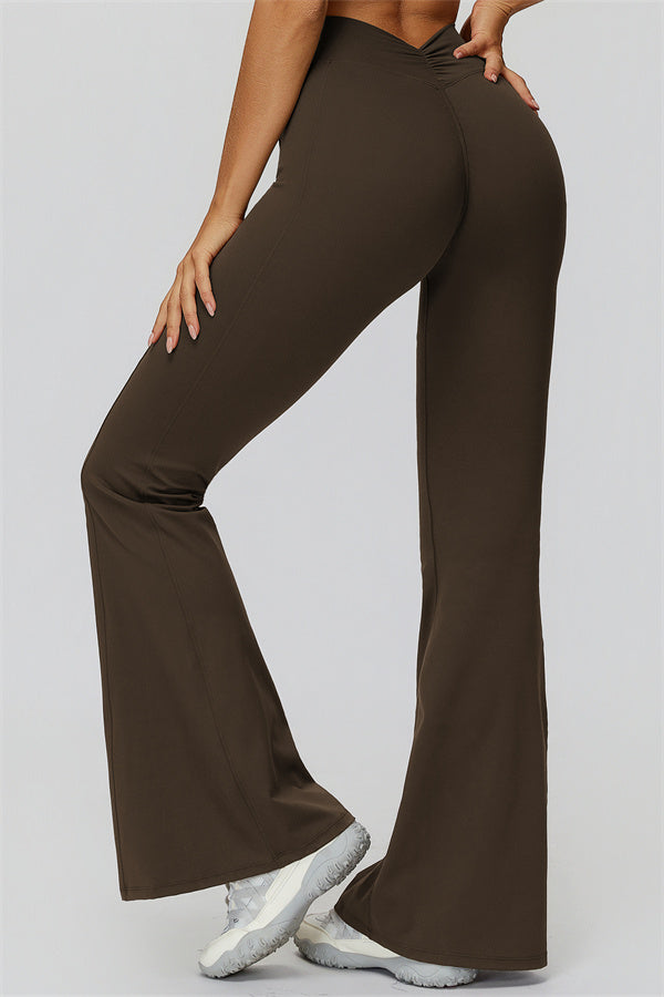 The Fyra Sports Bra Flared Leggings 2-Piece Set