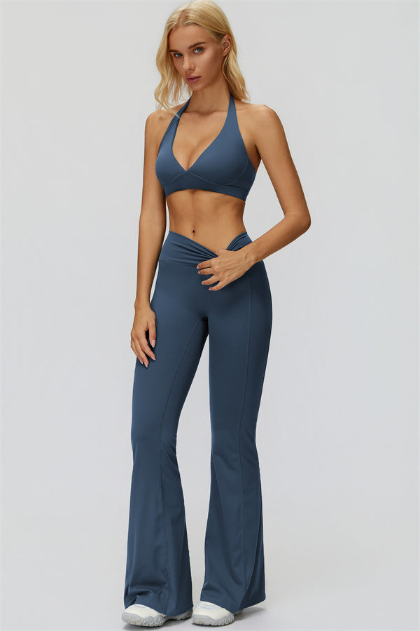 The Fyra Sports Bra Flared Leggings 2-Piece Set