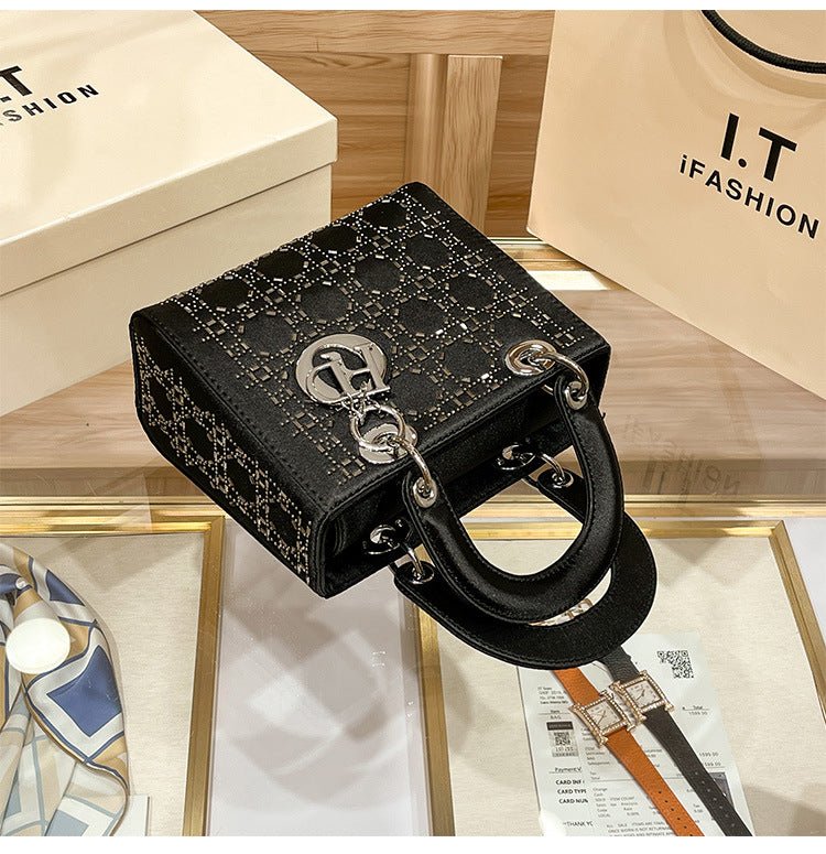 Hot diamond heavy industry high-end satin Princess Diana bag（MAC220）
