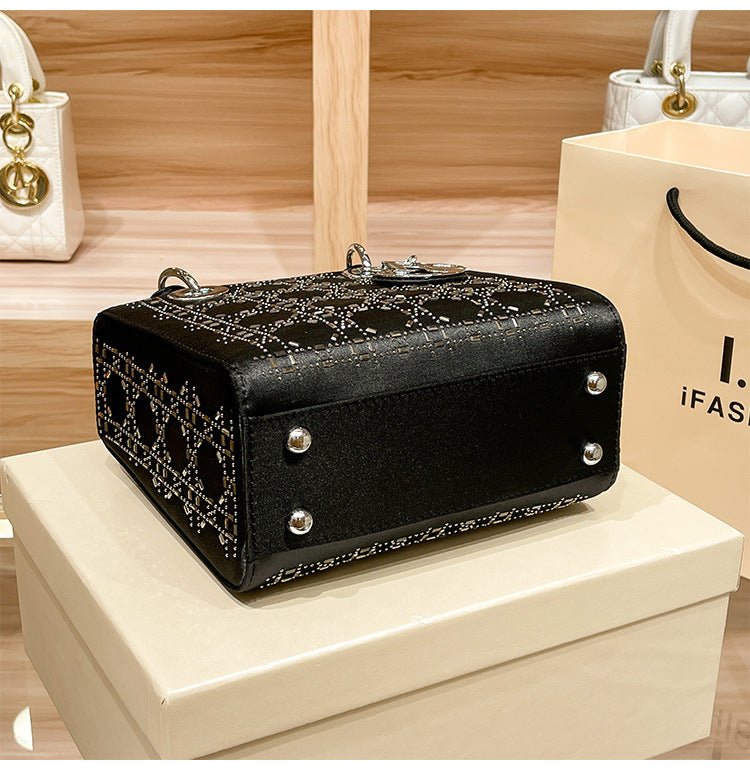 Hot diamond heavy industry high-end satin Princess Diana bag（MAC220）