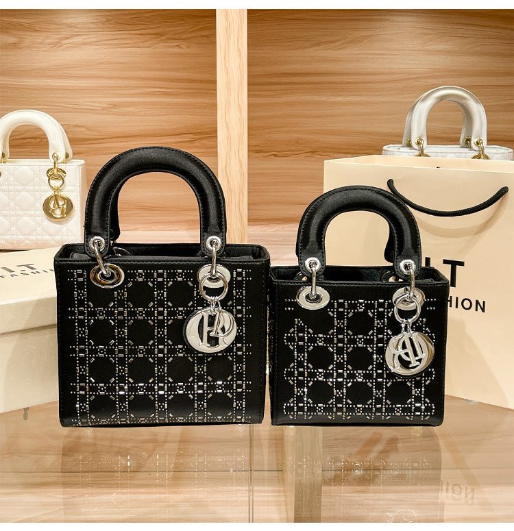 Hot diamond heavy industry high-end satin Princess Diana bag（MAC220）