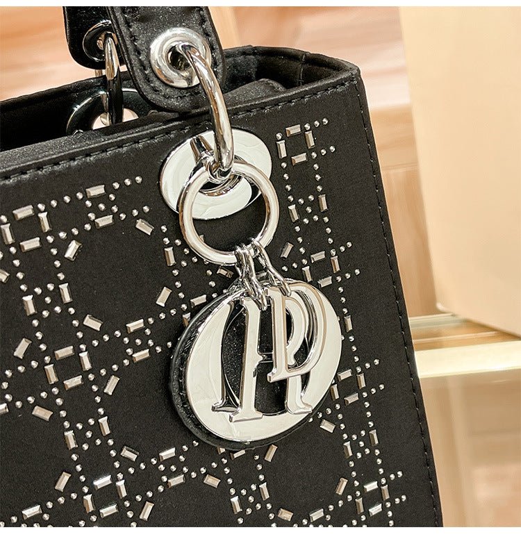 Hot diamond heavy industry high-end satin Princess Diana bag（MAC220）