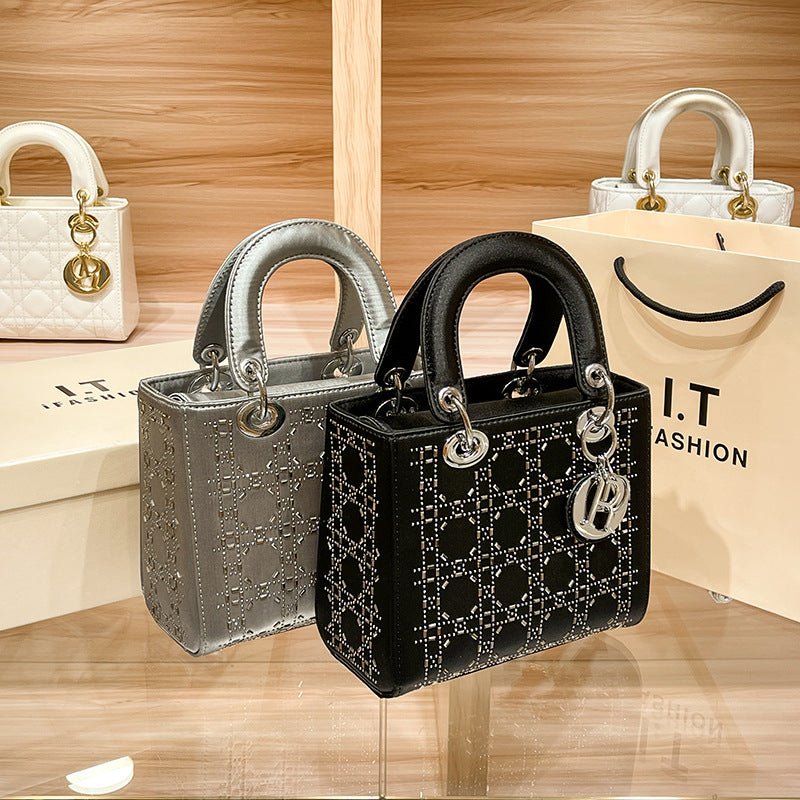 Hot diamond heavy industry high-end satin Princess Diana bag（MAC220）