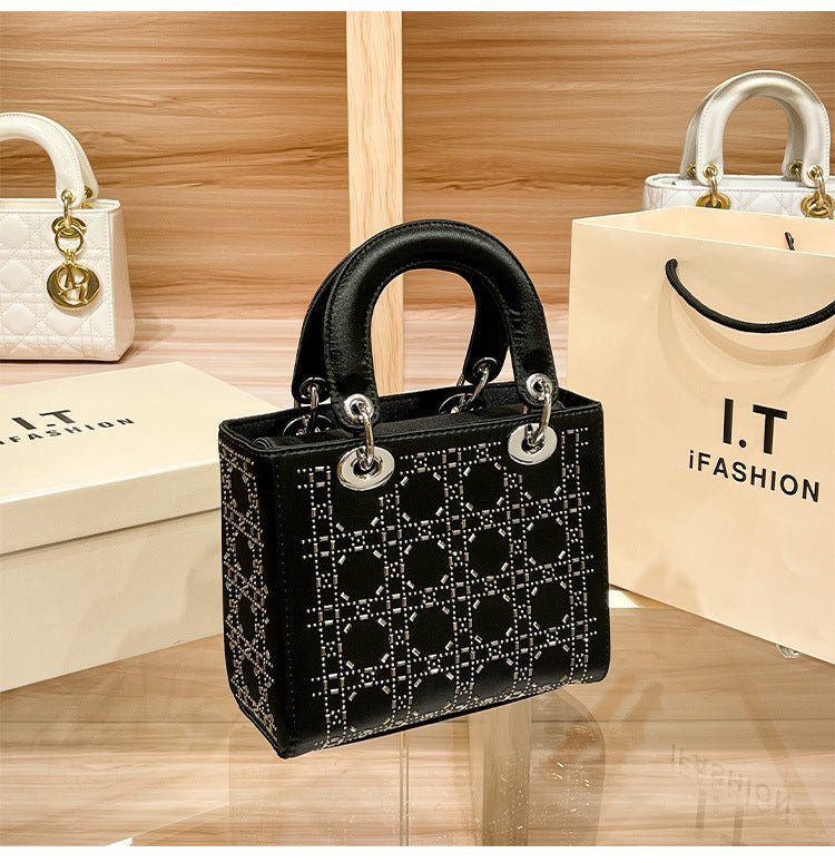 Hot diamond heavy industry high-end satin Princess Diana bag（MAC220）