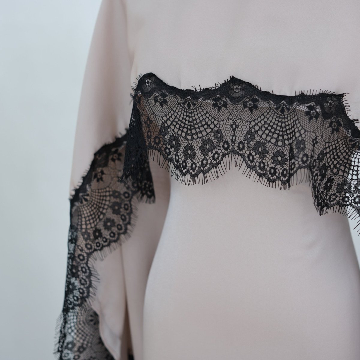 Lace Splice Satin Maxi Dress with Fixed Cape(MS438)