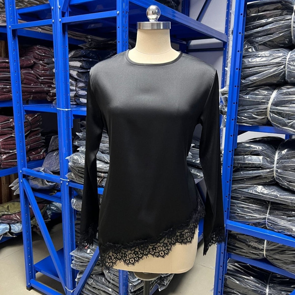 Lace Trim Asymmetric Hem Top(MS389)