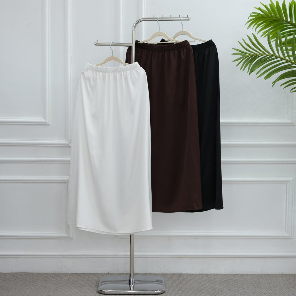 Lace Trim Contrast Panel Satin Top(MS407)