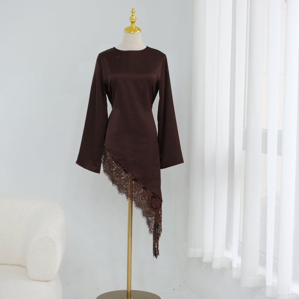 Lace Trim Contrast Panel Satin Top(MS408)
