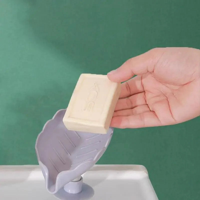 Leaf Shape Soap Box Drain Soap Holder Box Kichen Bathroom Accessories Toilet Laundry Soap Box Bathroom Supplies Tray Gadgets Soap Holder Leaf-Shape Self Draining Soap Dish Holder Not Punched Easy Clean Bar Soap Holder With Suction Cup Soap Dish