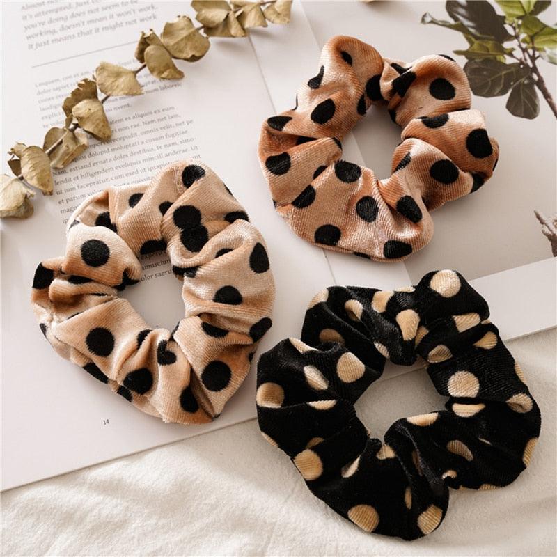 Leopard Velvet Scrunchies Hair Accessories For Women Girl Elastic Hair Ring Hair tie Ponytail Holder Rubber Hair Band Ponytail Holder Accessories for Women And Girls