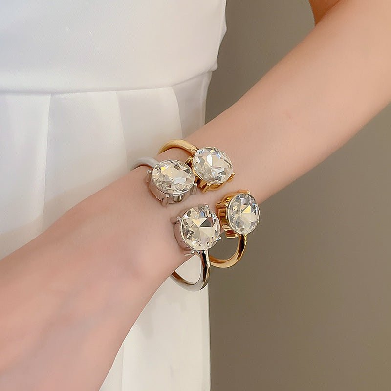 Luxury Minimalist Glossy High-grade Shiny Bracelets -   Simple Temperament Cold-Tone Bangles (MAC242)