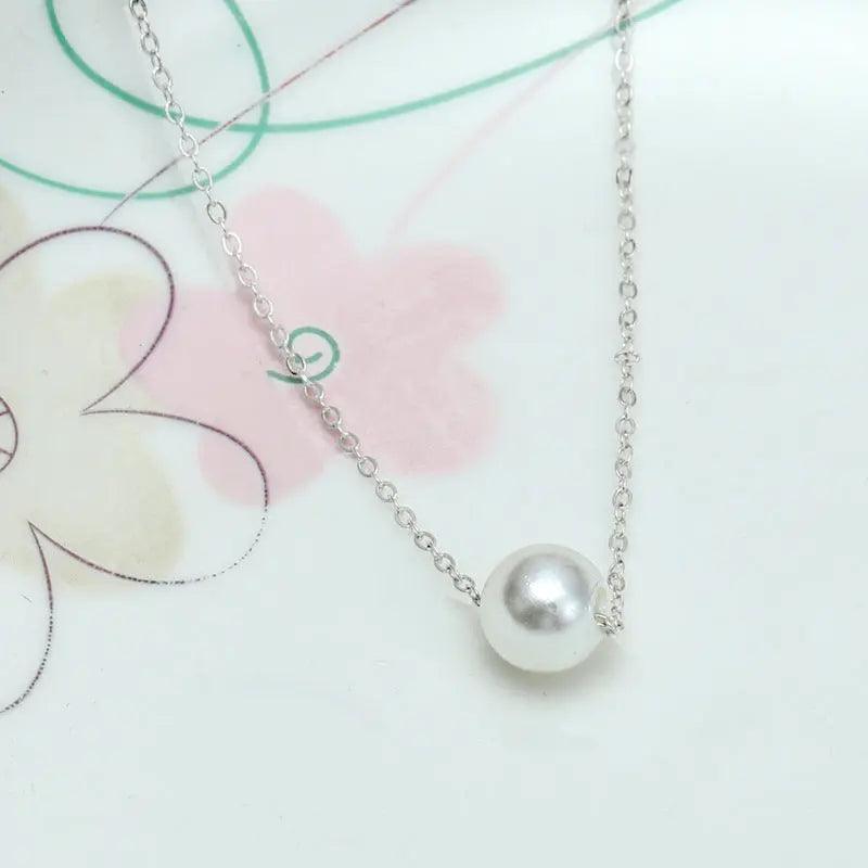 MAC042 freshwater pearl clavicle chain