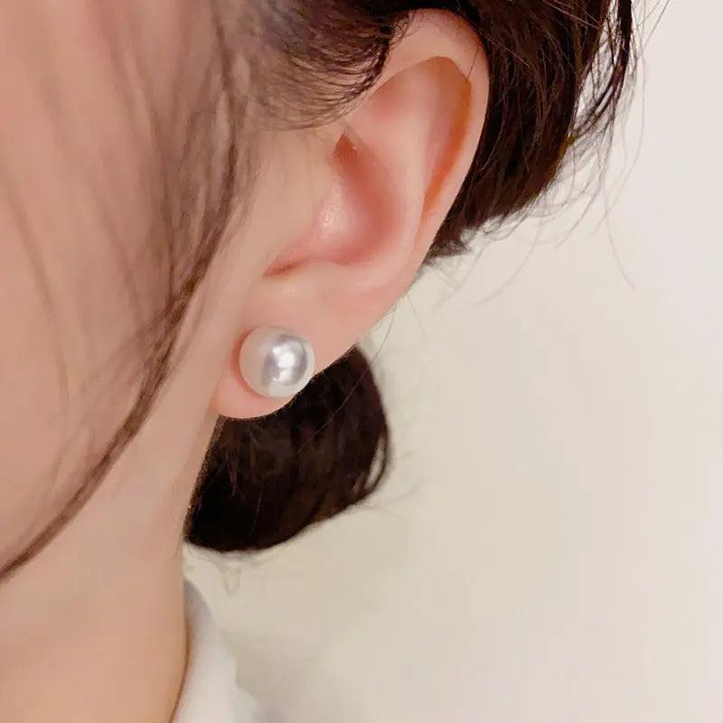 MAC055 Natural Freshwater Pearl Stud Earrings