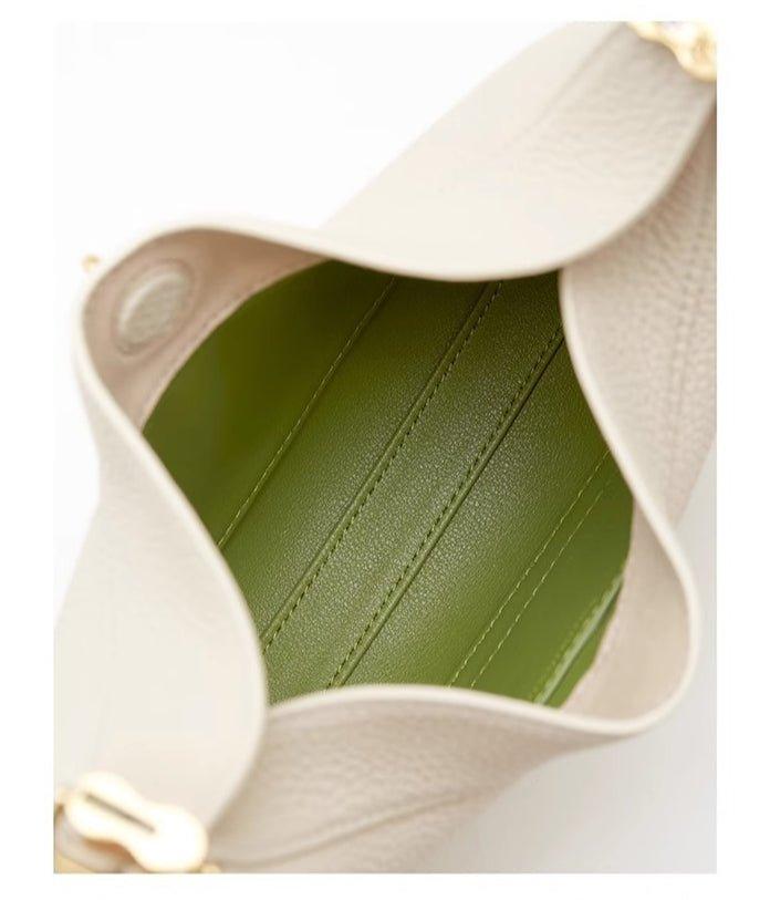 Fashionable And Changeable Cowhide Moon Bag (MAC069)