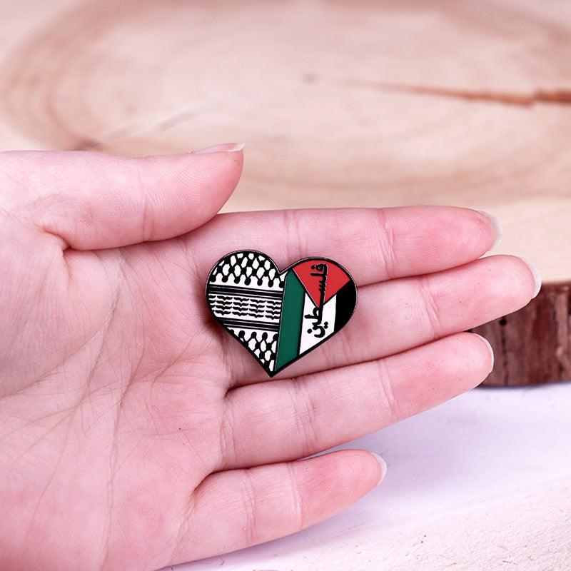 MAC114 Palestine Keffiyeh Heart Enamel Badge Brooch