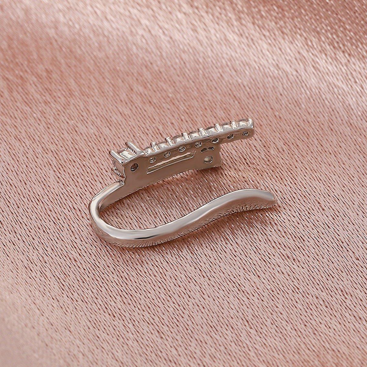 MAC134  Non-Puncture T-Shape Micropaved Zirconia Nose Ring