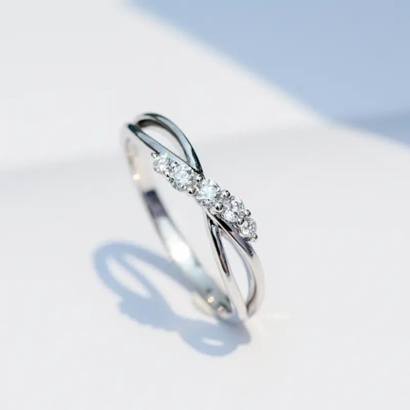 MAC162 Simple Micropaved Cross Hollow Ring