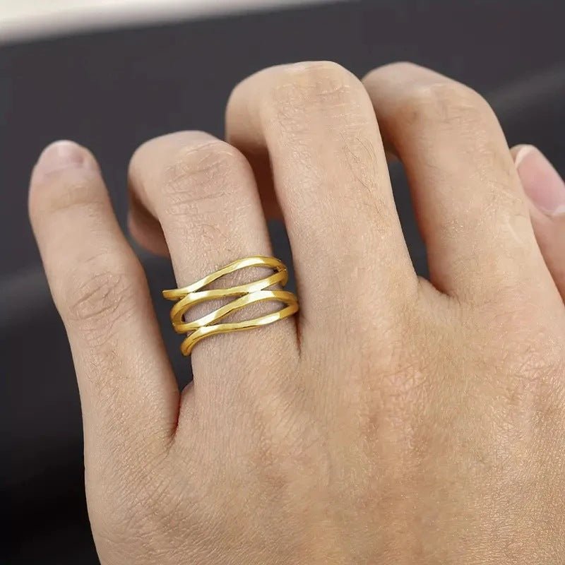 MAC166 Simple Geometric Lines Hollow Ring