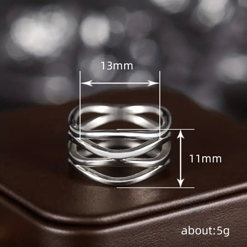 MAC166 Simple Geometric Lines Hollow Ring