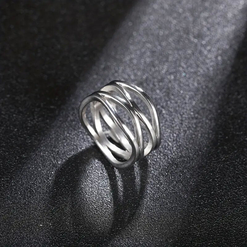 MAC166 Simple Geometric Lines Hollow Ring