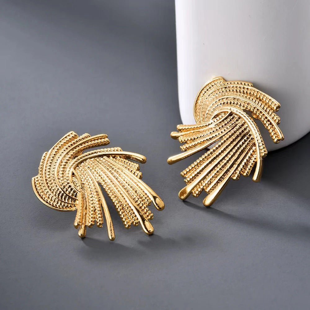 MAC171  High-end And Unique Geometric Metal Earrings