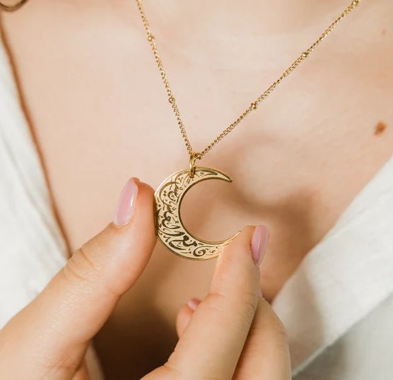 Simple Moon Titanium Steel Clavicle Chain Necklace (With gift box)(MAC218)