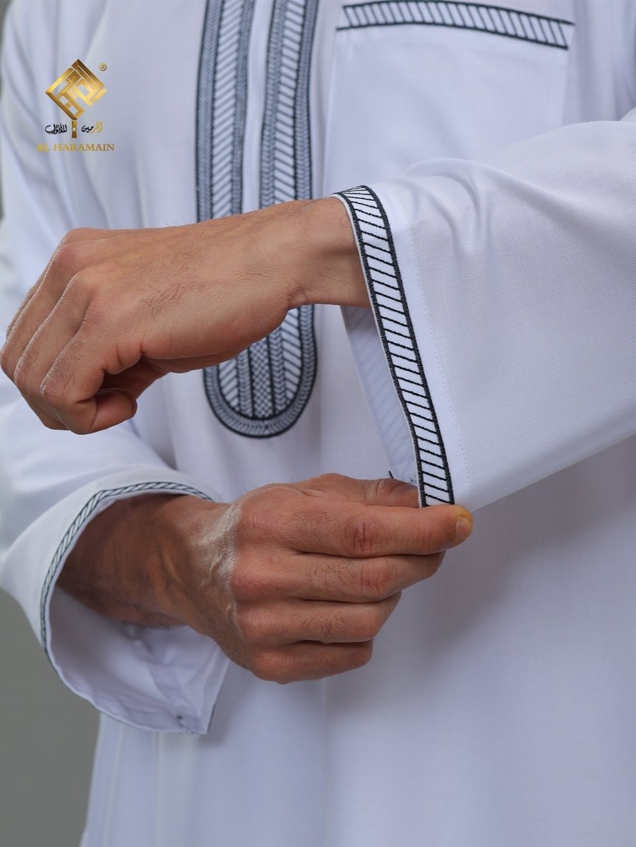 Men's Hooded Embroidered Thobe with Pockets (MT037)