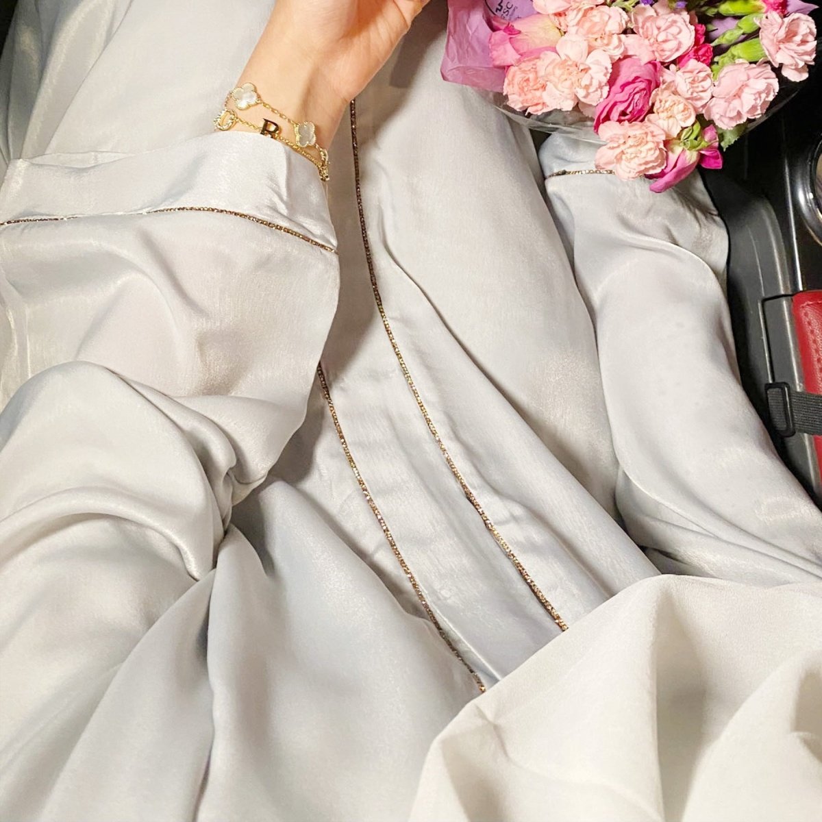Solid Colour Trimmed Abaya Cardigan 2-Piece Set (MOA055)
