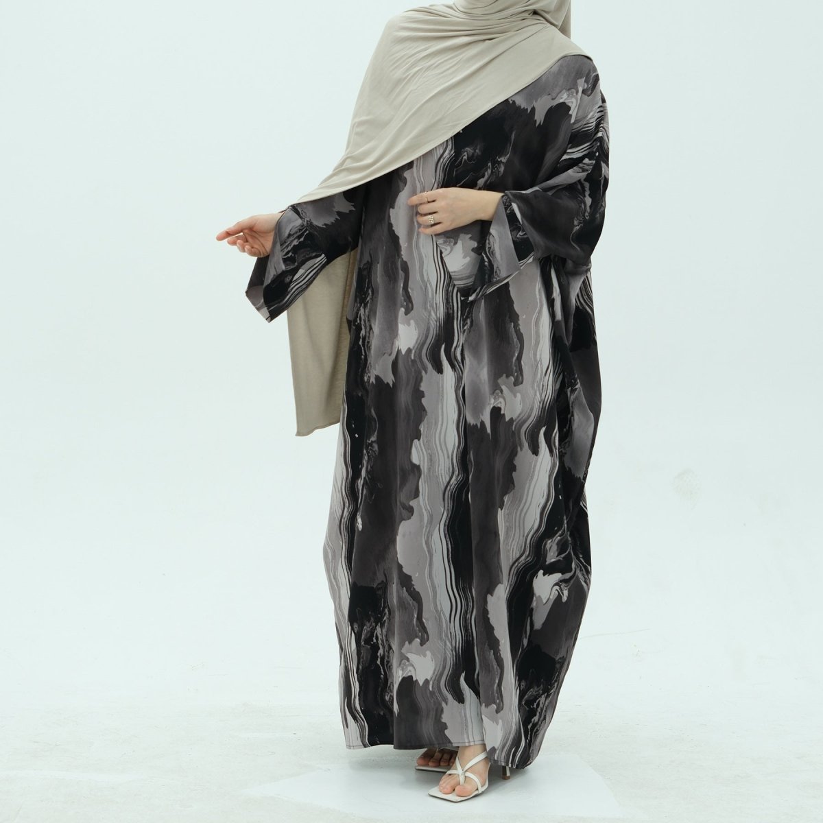 Modest Islamic Fashion Artistic Floral Geometric Designs Elegant Printed Cardigan Abaya (MOA154)