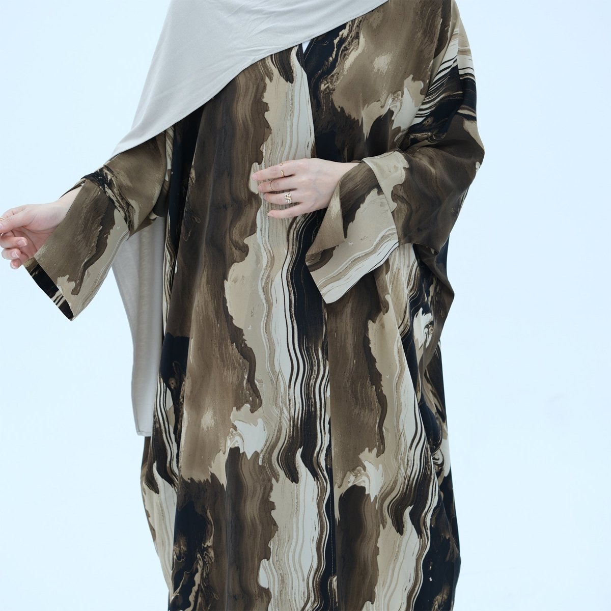 Modest Islamic Fashion Artistic Floral Geometric Designs Elegant Printed Cardigan Abaya (MOA154)