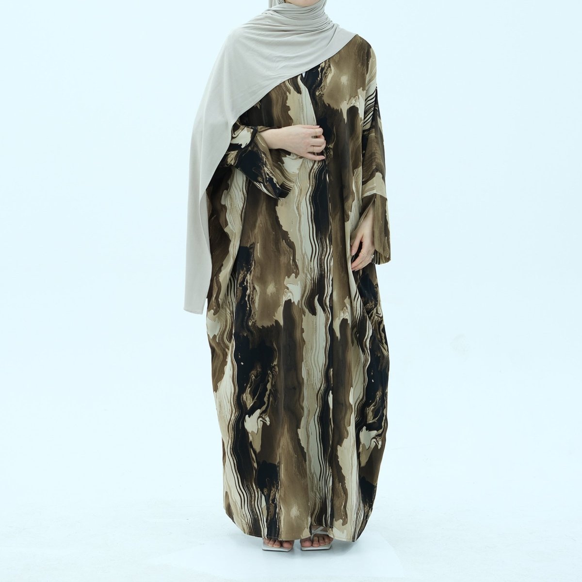 Modest Islamic Fashion Artistic Floral Geometric Designs Elegant Printed Cardigan Abaya (MOA154)